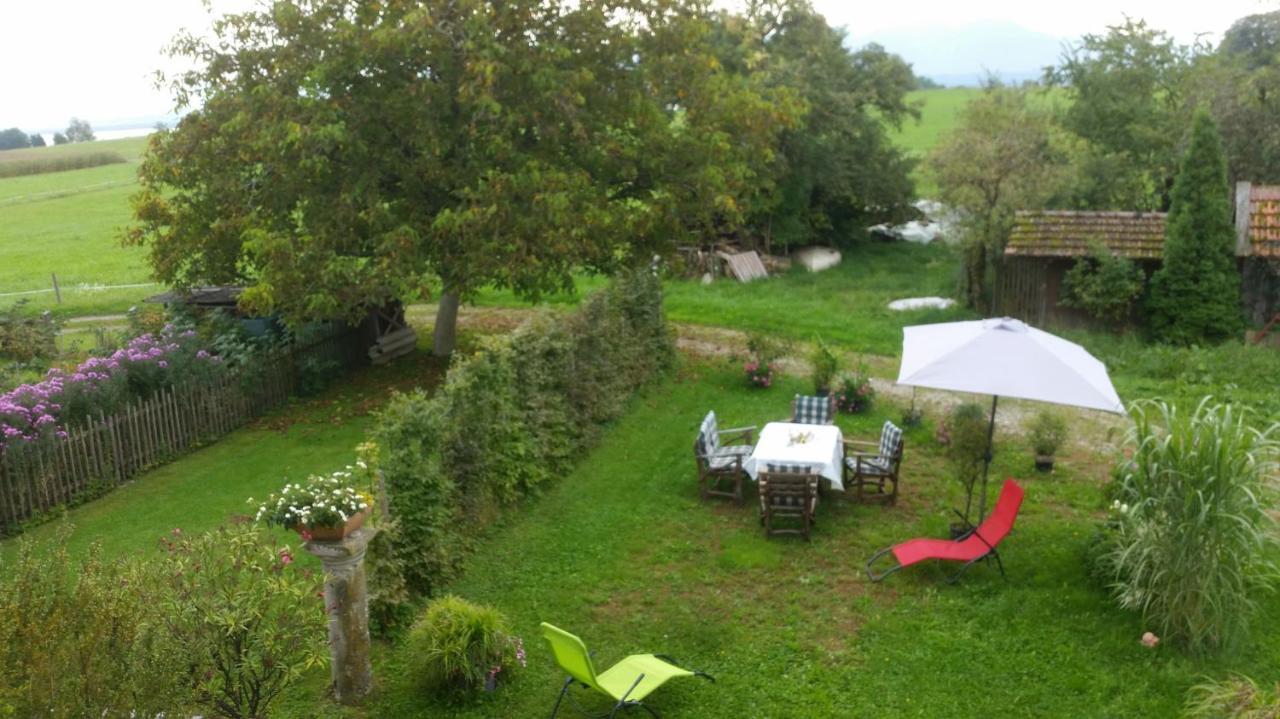 Ferienwohnung Chiemseezeit :-) - Familie Lechermann Gstadt am Chiemsee Extérieur photo