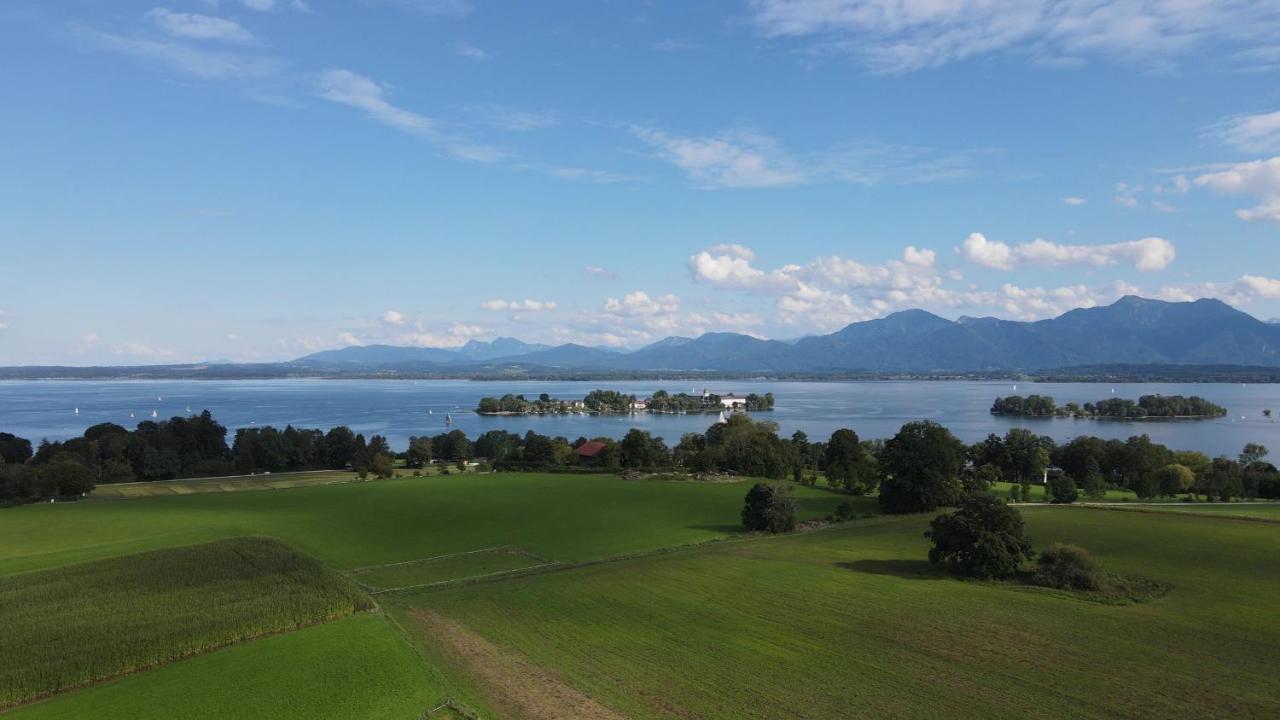 Ferienwohnung Chiemseezeit :-) - Familie Lechermann Gstadt am Chiemsee Extérieur photo